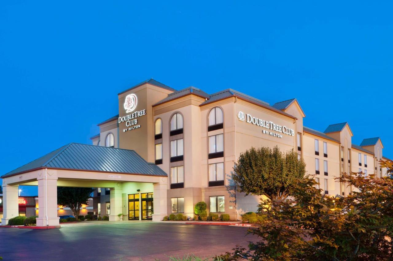 Doubletree By Hilton Springdale Hotel Exterior photo